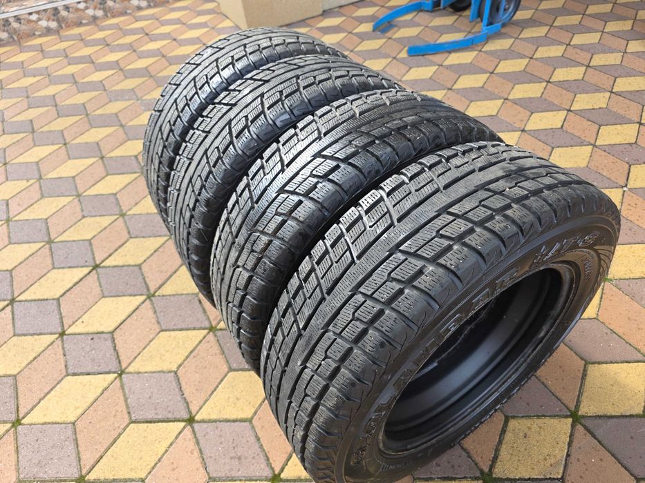 Колеса Mitsubishi Outlander ASX R16 5x114.3 / Зима Yokohama / Диски + ковпаки