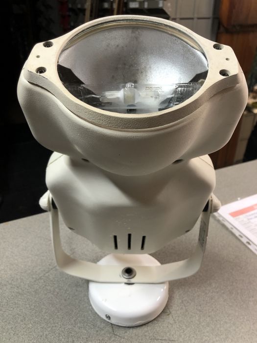 Vendo 3 projectores64171267977473124