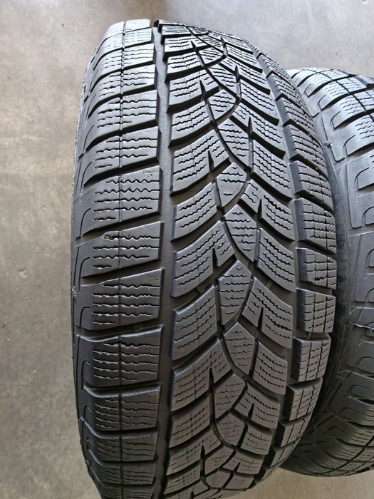 GoodYear UltraGrip Performance SUV R17 215/65 99V зимові шини добрі, свіжі