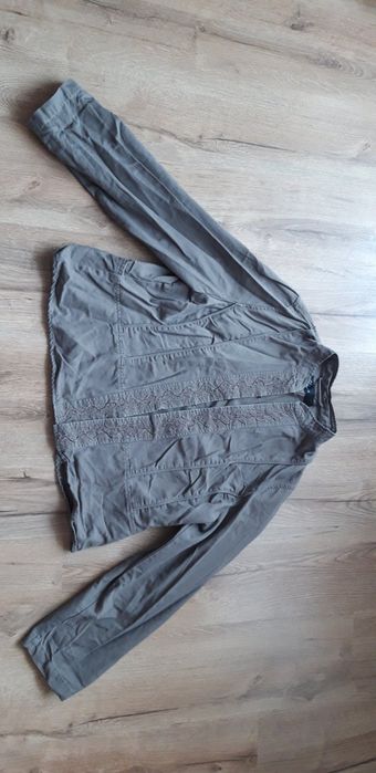 Жіночий класичний піджак