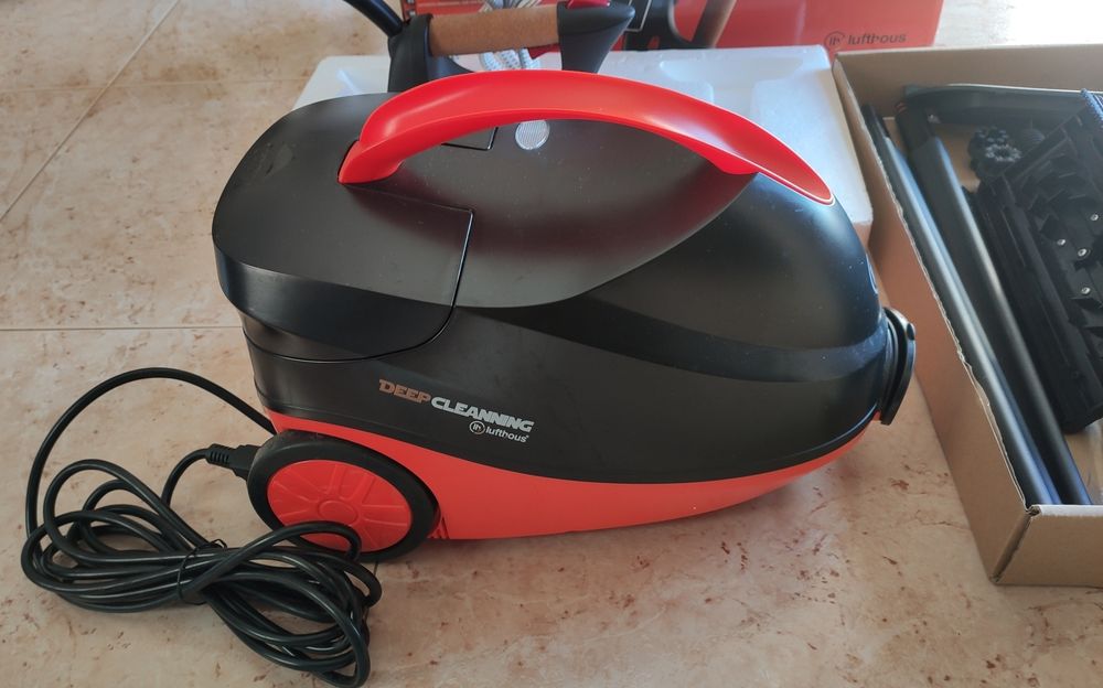 Máquina de limpeza a vapor