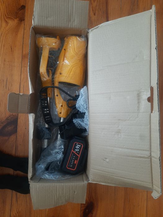 Nowa mocna dmuchawa akumulatorowa