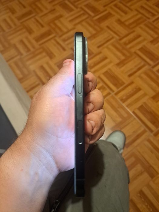 Olá estou vender um Apple 16 de 128 Bg