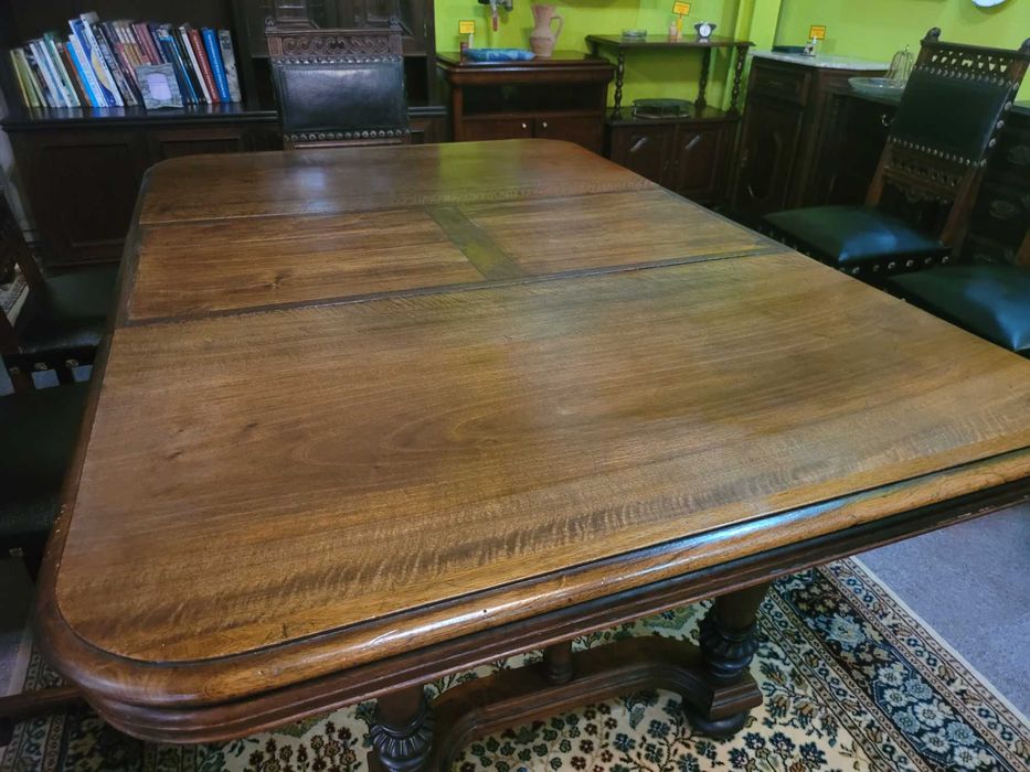 Mesa muito antiga em madeira maciça - Extensível - Só a mesa as c