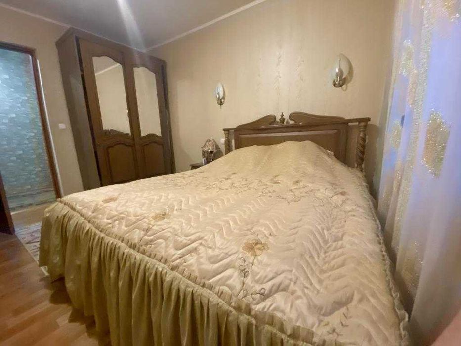 Продажа 4-комнатной квартиры в районе ж/м Тополь