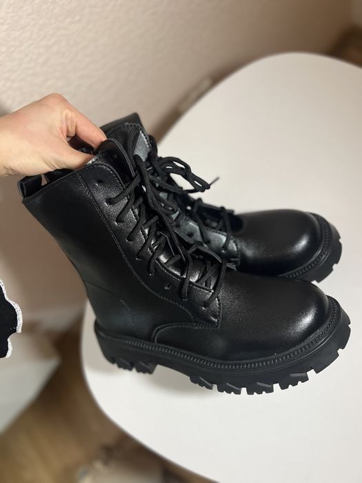 Ботинки черные массивные, ботинки , ботильойони черевики чорні масивні