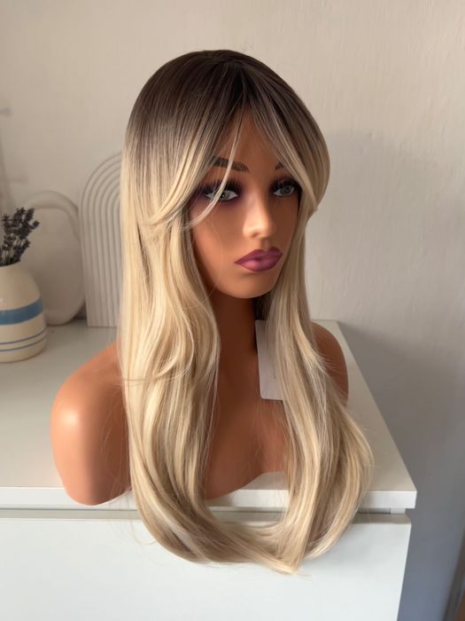 Peruka blond z grzywką gęsta