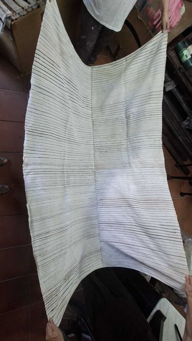 tapete muito antigo tecido em tear doméstico