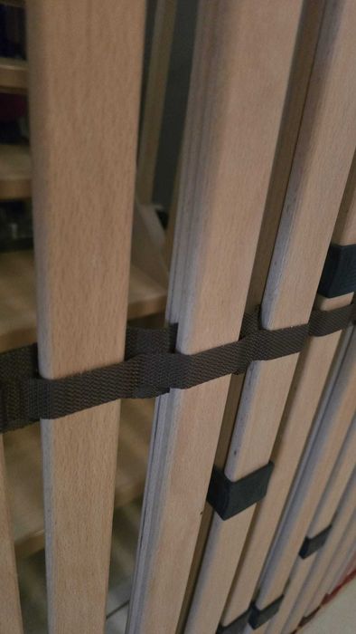 Materac 140 x 200 ze stelażem