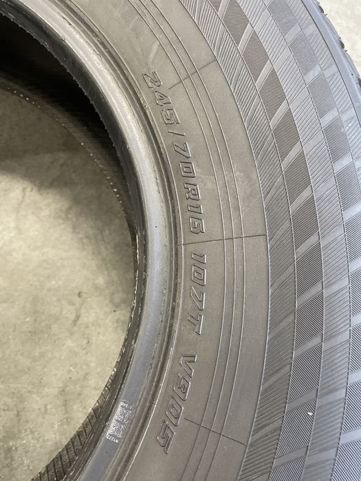 2x Opona Zimowa 245/70 R16 Yokohama BluEarth Winter V905