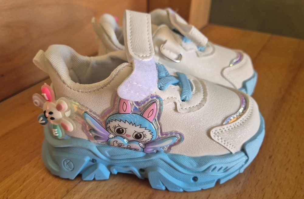 Adidasy dziewczęce Labubu