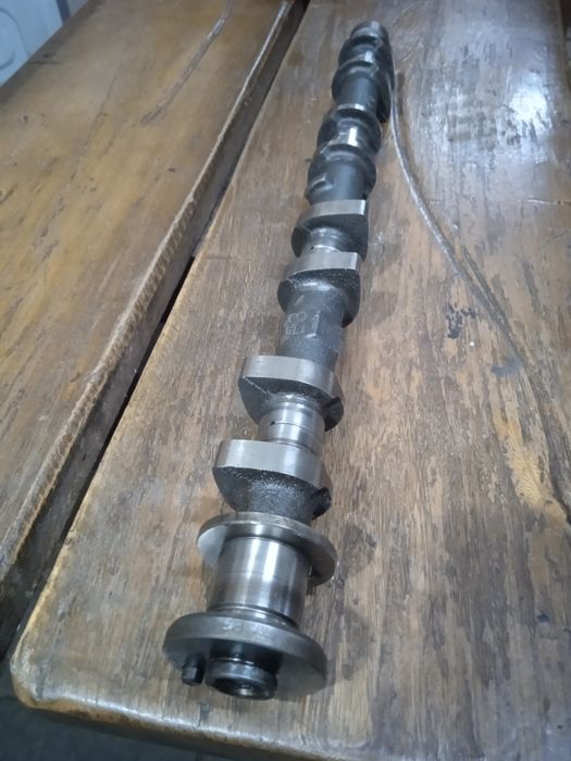 Розпредвал випускний. Nissan x-trail т30 2.0 бензин