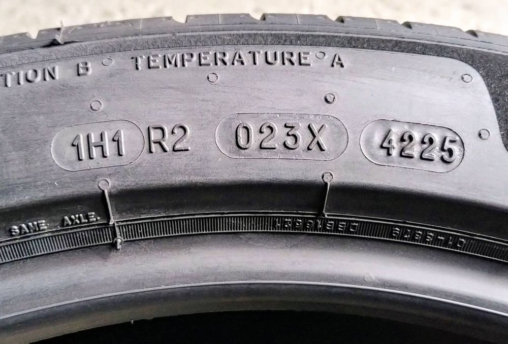 Шини літні R19 225/45 Michelin E primacy 2