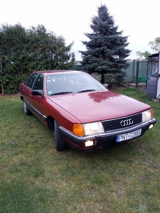 Audi 100
