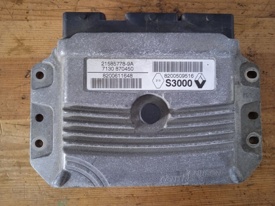 Komputer Sterownik Silnika Renault Scenic II 215857789A