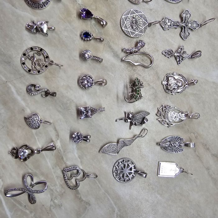 Серебрянные кулоны,крестики