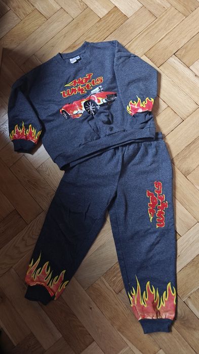 Dres dla chłopca 116 Hot Wheels