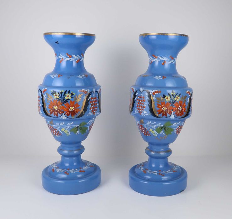 Par de Jarras em vidro antigo - 24 cm