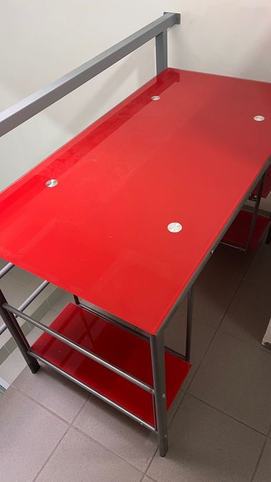 Mesa secretária vermelha 1,15 m x60x 76