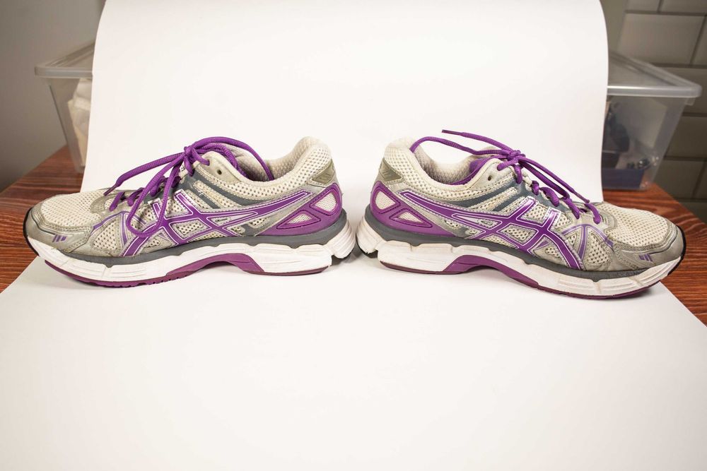 кросівки ASICS solite gel 41.5 жіночі