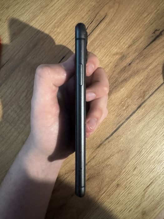 iPhone 11 64gb чорний