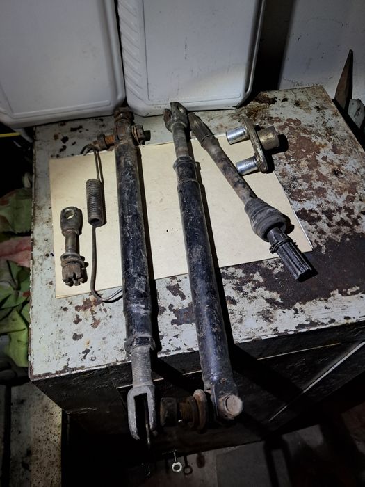 Амортизатори ,вісь задня передня