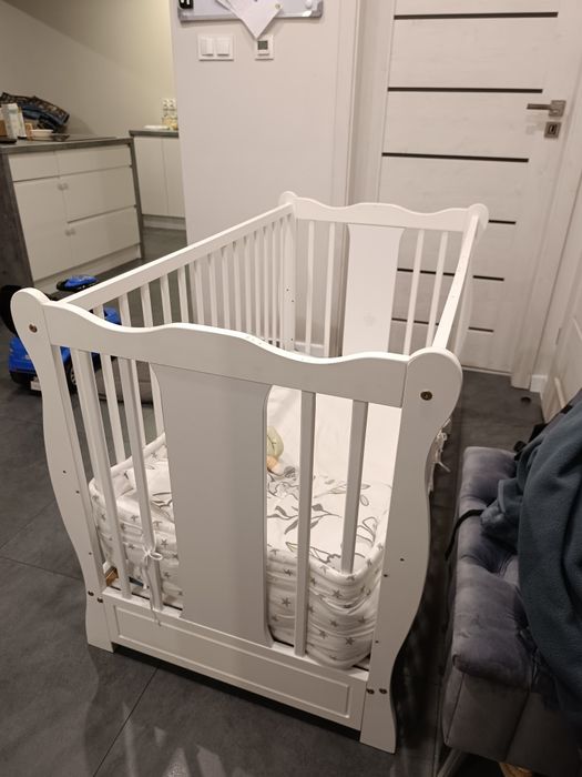 Przepiękne łóżeczko dziecięce Julia z szufladą  białe drewno