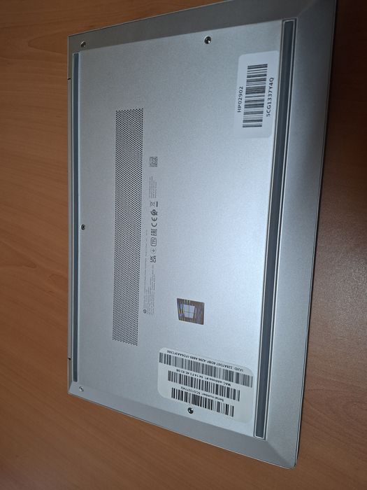HP Elitebook 830 G8 como novo