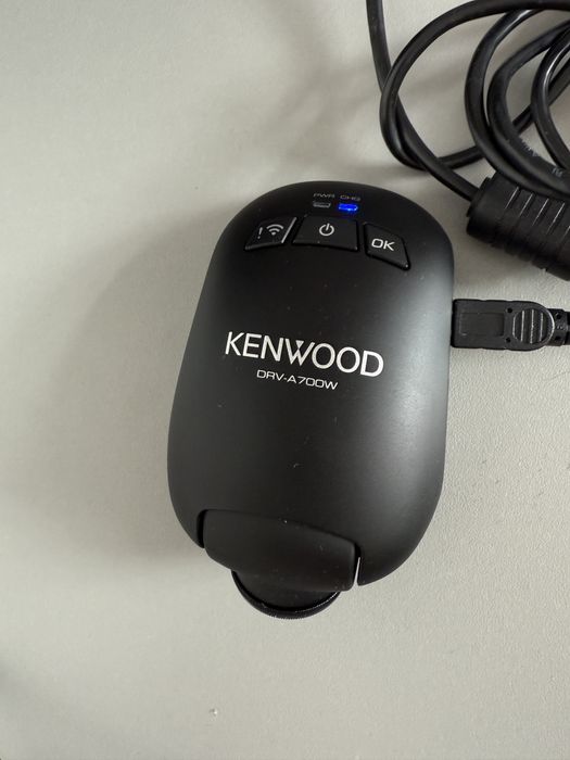 Kamerka samochodowa Kenwood DRV-A700W, uszkodzona
