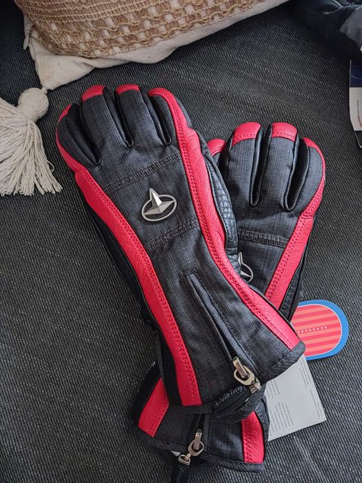 NOWE ORYGINALNE Rękawice damskie viking rozm 5 czarno- czerwone