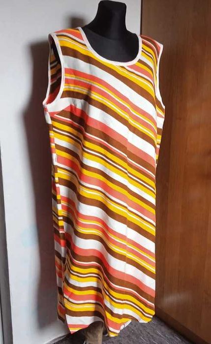 Sukienka w paski r. 50/52