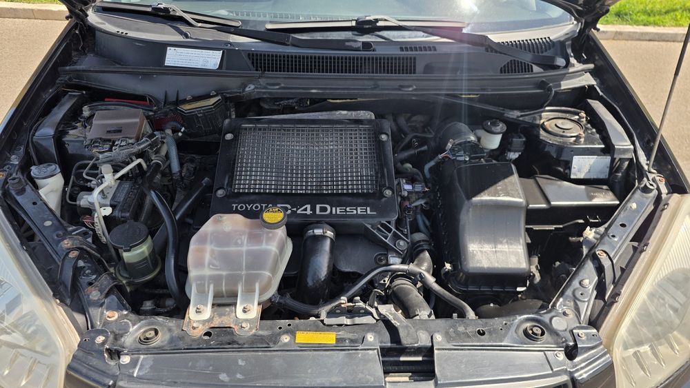 Toyota RAV4 2.0 D4D -Revisão Feita
