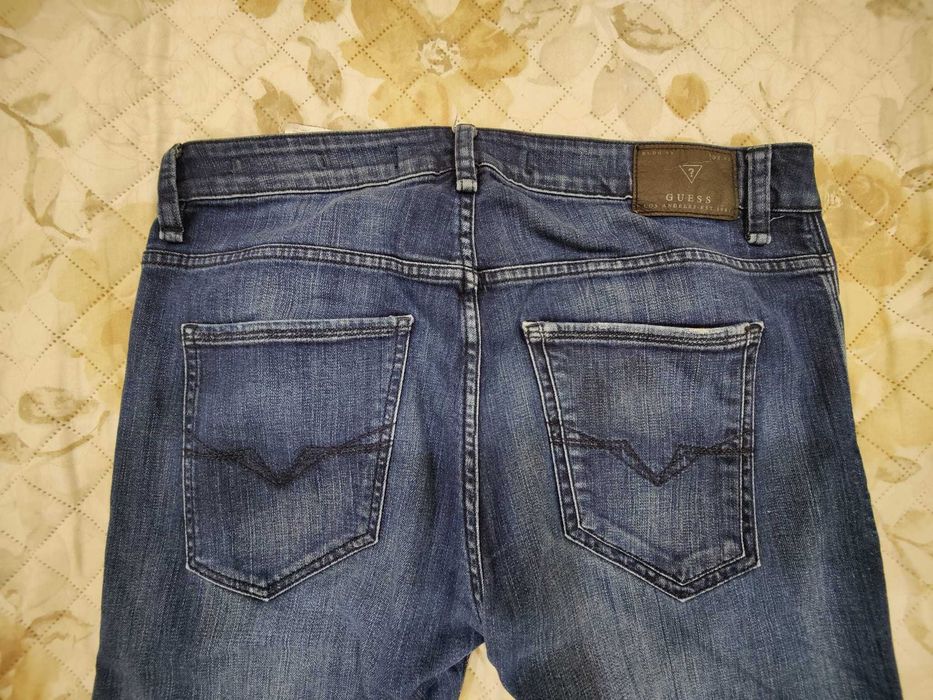 Calças de ganga Guess  tam. 33 em excelente estado