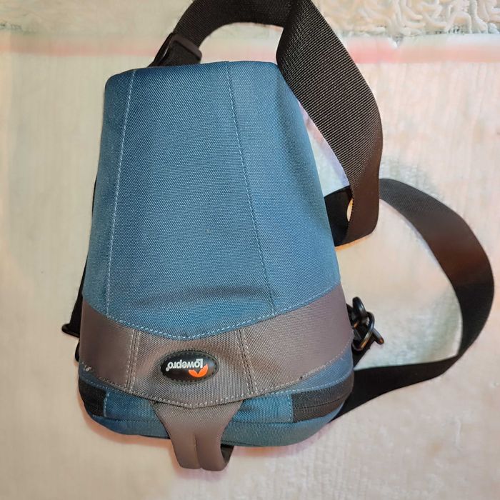 Estojo para máquina fotográfica Lowepro (para DSLR etc Canon Nikon..)