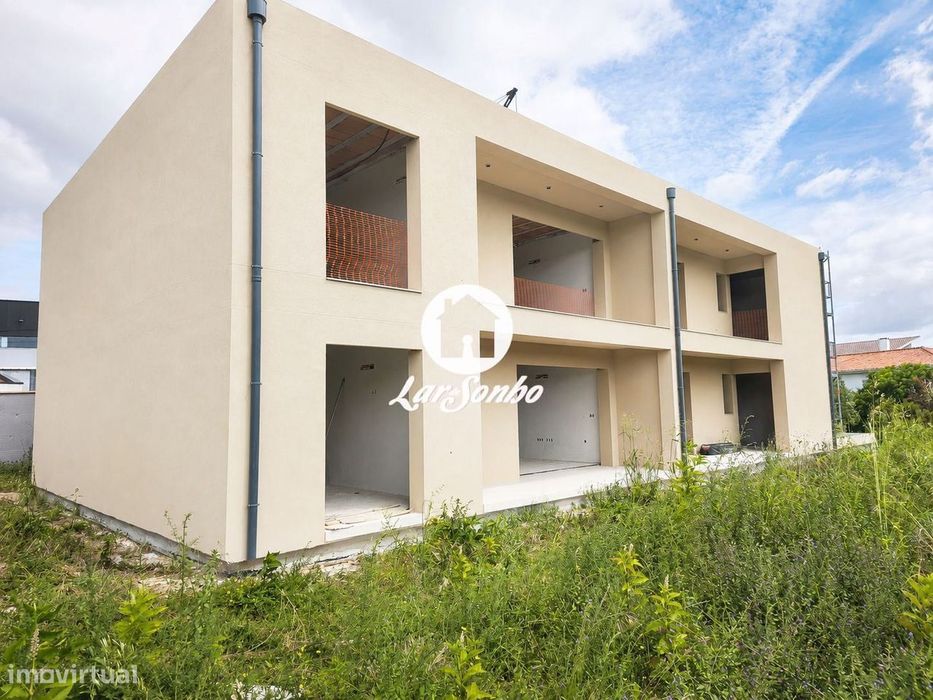 Apartamento T2 Em Condomínio