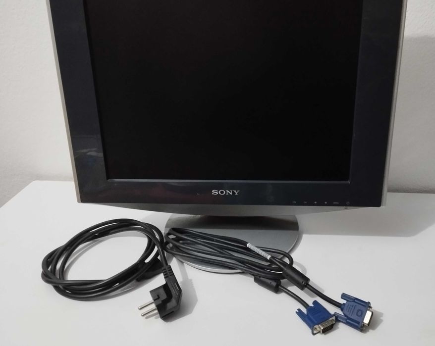 Monitor de pc marca Sony, usado em bom estado