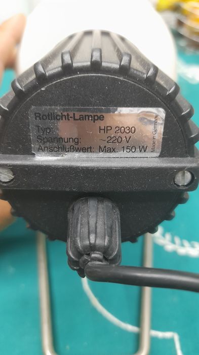 Projetor antigo para curar sarampo