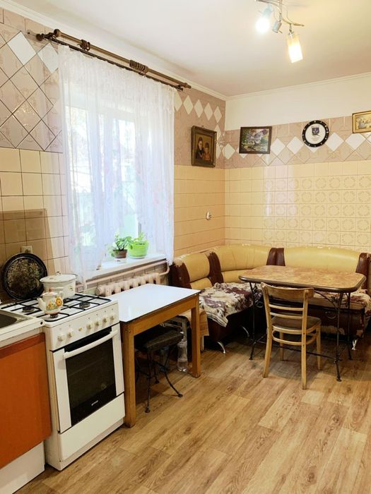 Продам пів будинку в лісовій Бучі