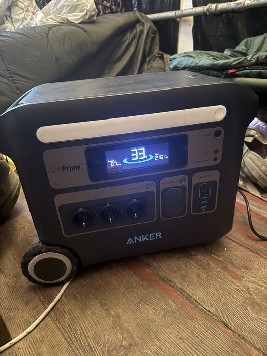 Зарядна станіція Anker SOLIX F2000