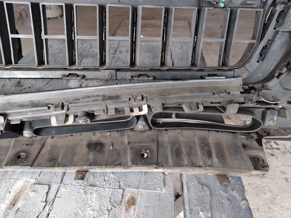 Бампер передній Аudi A6C7 Allroud