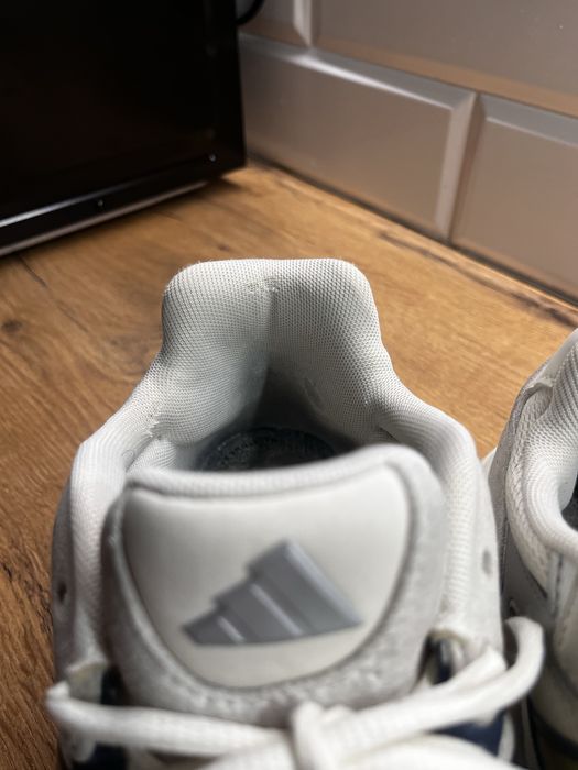 Adidas Originals 90s Runner / Retro Style