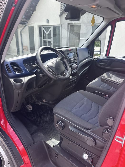 Iveco Daily 35s18 MAX RAMA autolaweta najazd hak 3.5t pomoc drogowa