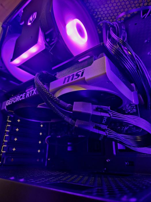 NOWY Komputer gamingowy RTX 5070/RYZEN 7500F/16GB/M.2/GWARANCJA!