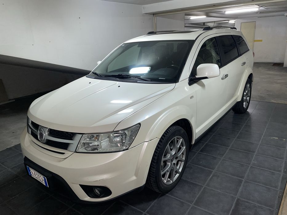 Fiat Freemont Lounge - 7 lugares a mais completa 4x2