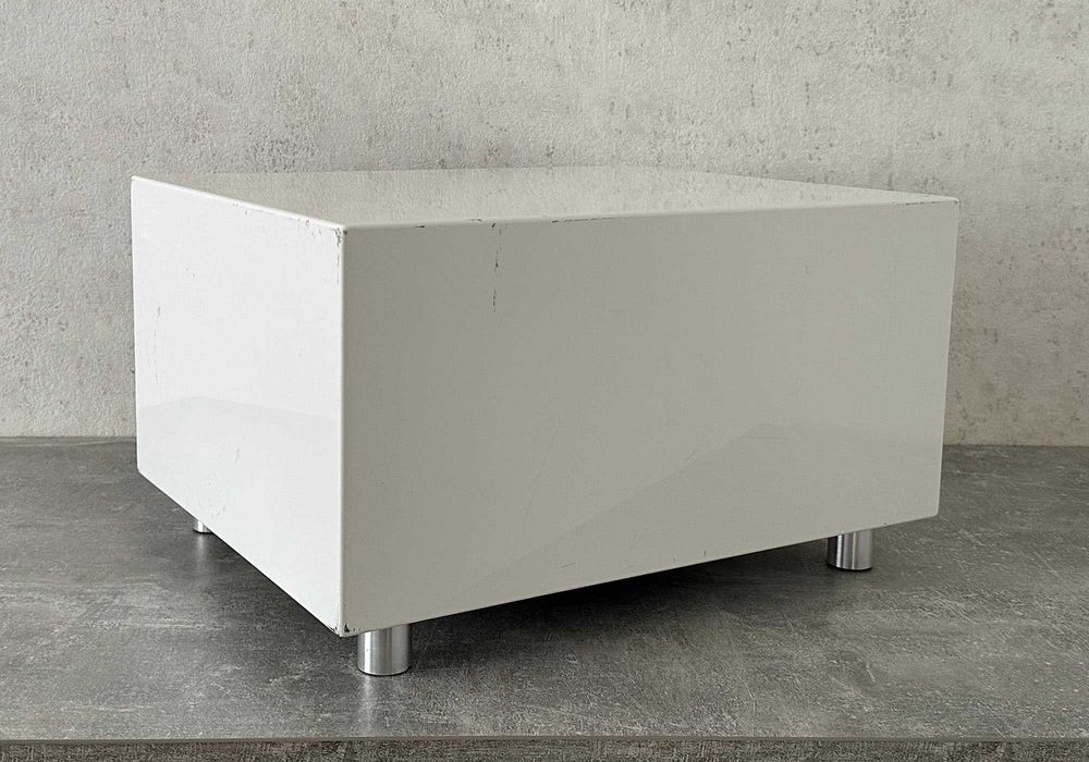 Cабвуфер Loewe Subwoofer 525 з вбудованим 6-канальним підсилювачем