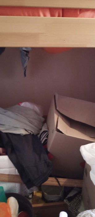 Двухярусна кровать