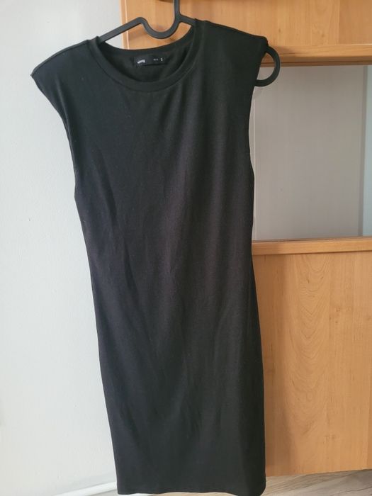 Czarna sukienka S