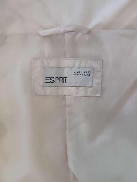 Женская курточка Esprit 48-50