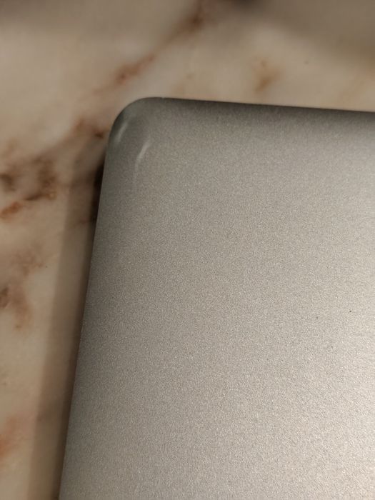 MacBook Air  A1369