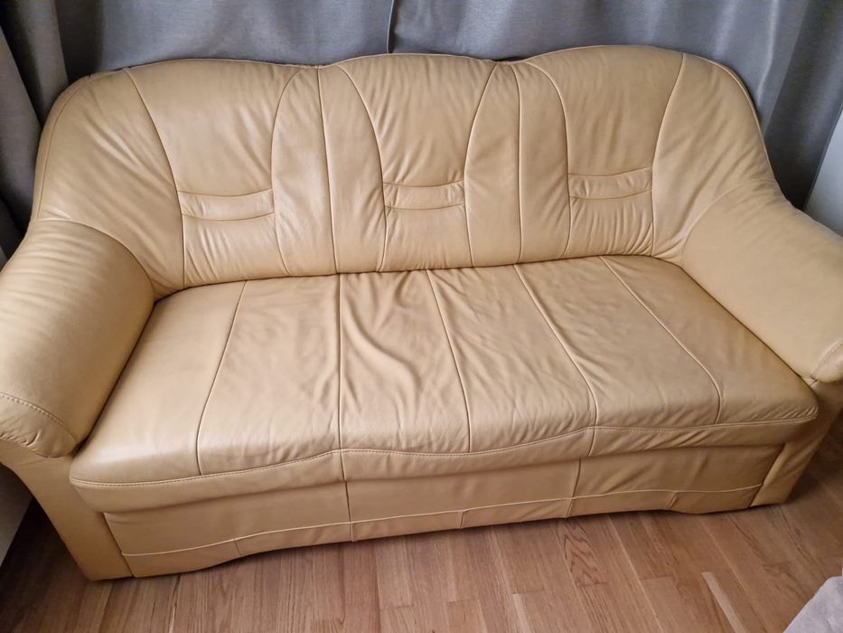 Sofa rozkładana i dwa fotele